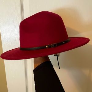 Burgundy Felt Hat from Lulus